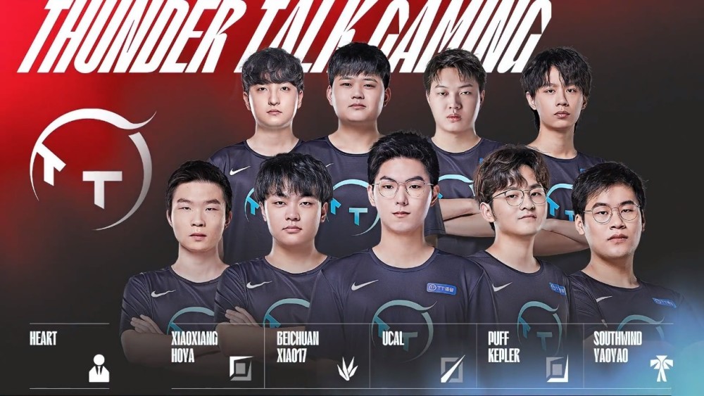 她都表现得 她都表现得